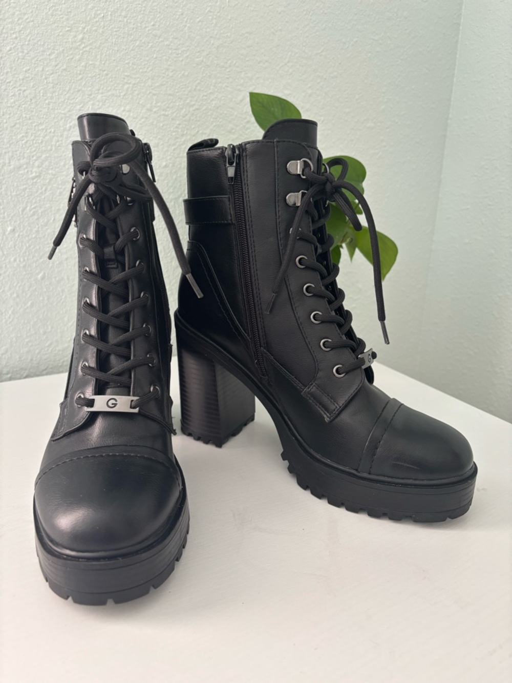 GBG Los Angeles Black Lace-Up Platform Block Heel Boots